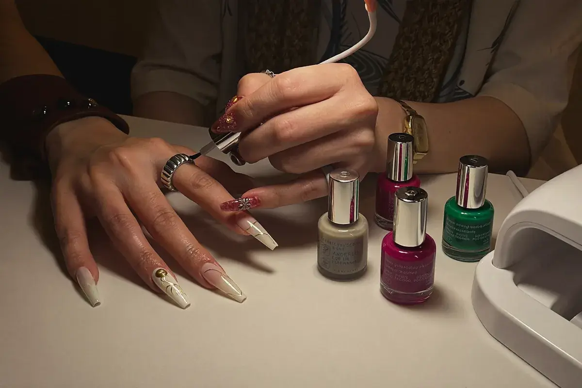 Professional Nail Art Course at Red Fox Makeup Academy Delhi